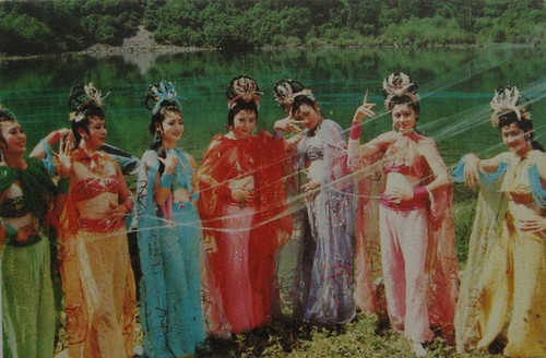 86版《西游記》背后令人崩潰的真相：蜘蛛精肚臍吐絲竟用男演員裸替